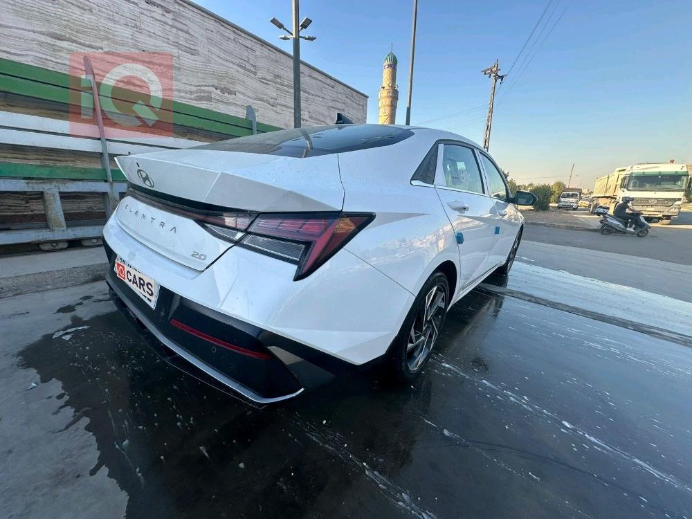 هيونداي النترا